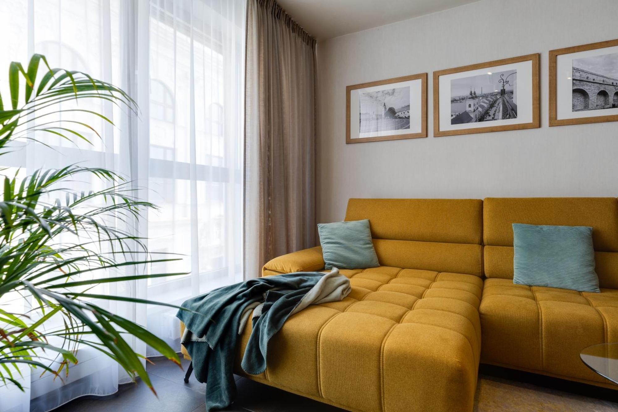 Apartman Leonardo - City Center Trnava Eksteriør billede
