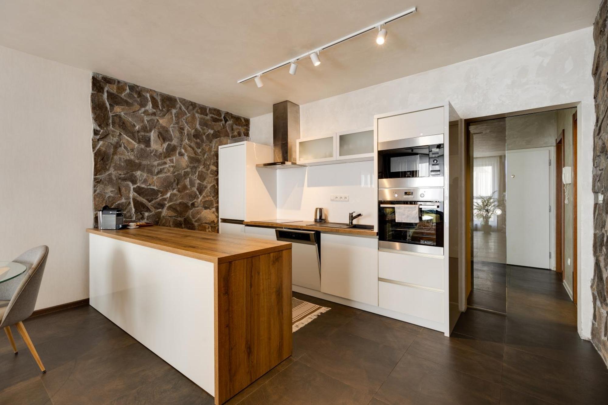 Apartman Leonardo - City Center Trnava Eksteriør billede